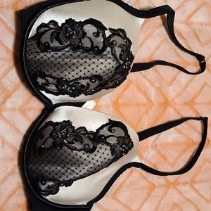 Beautiful satin Cacique bra